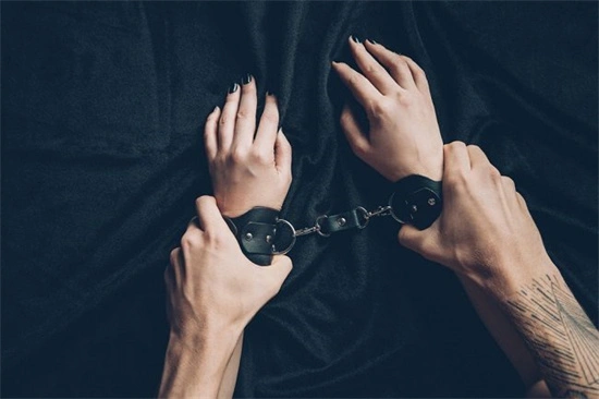 【西檬之家】BDSM圣水玩法科普：新人入圈必读的安全指南